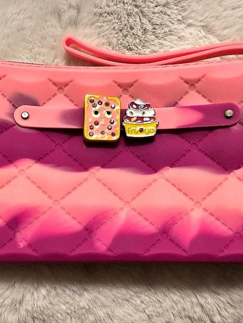 American Jewel Yummy Gummy wristlet